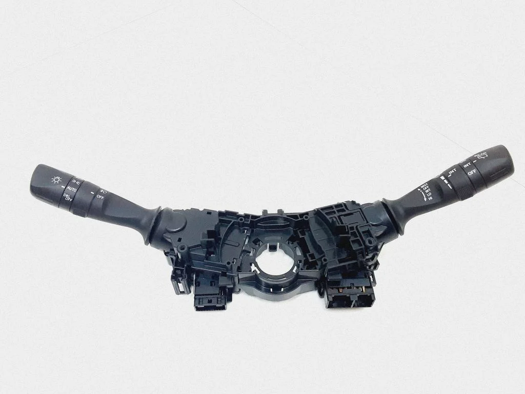 Wiper turn signal indicator stalk/switch 0R01017F928
