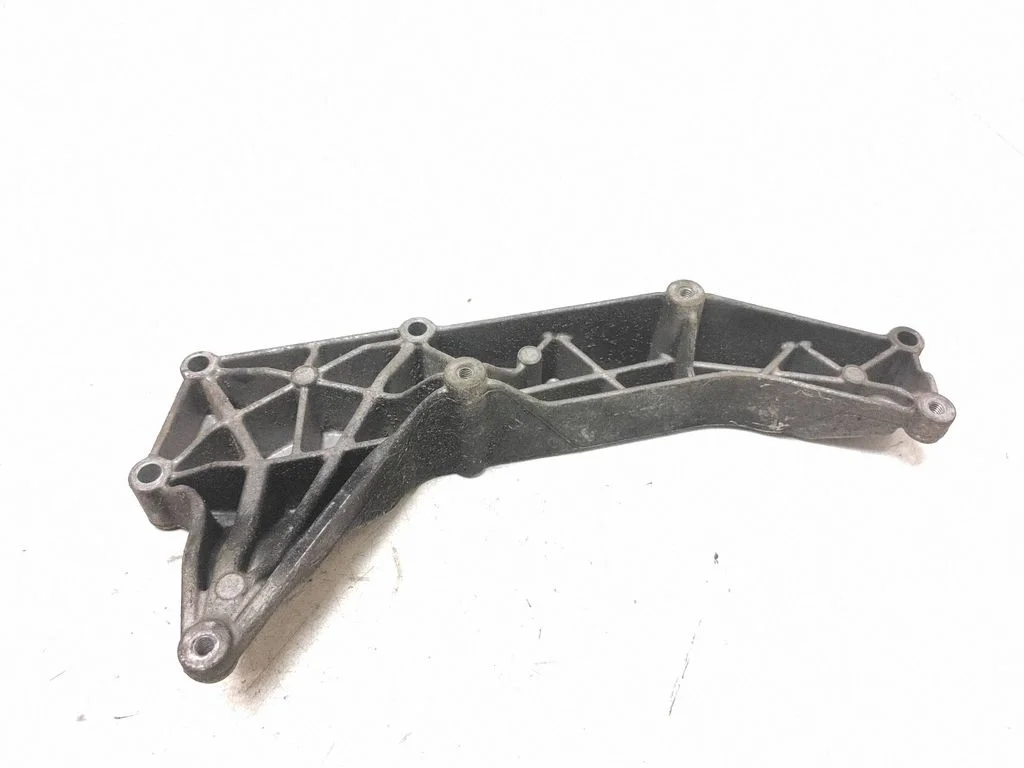 EGR valve cooler bracket – Audi Q5 SQ5 8R (2008-2017)