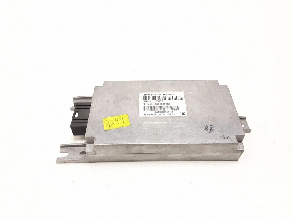 Voice control module 6960805