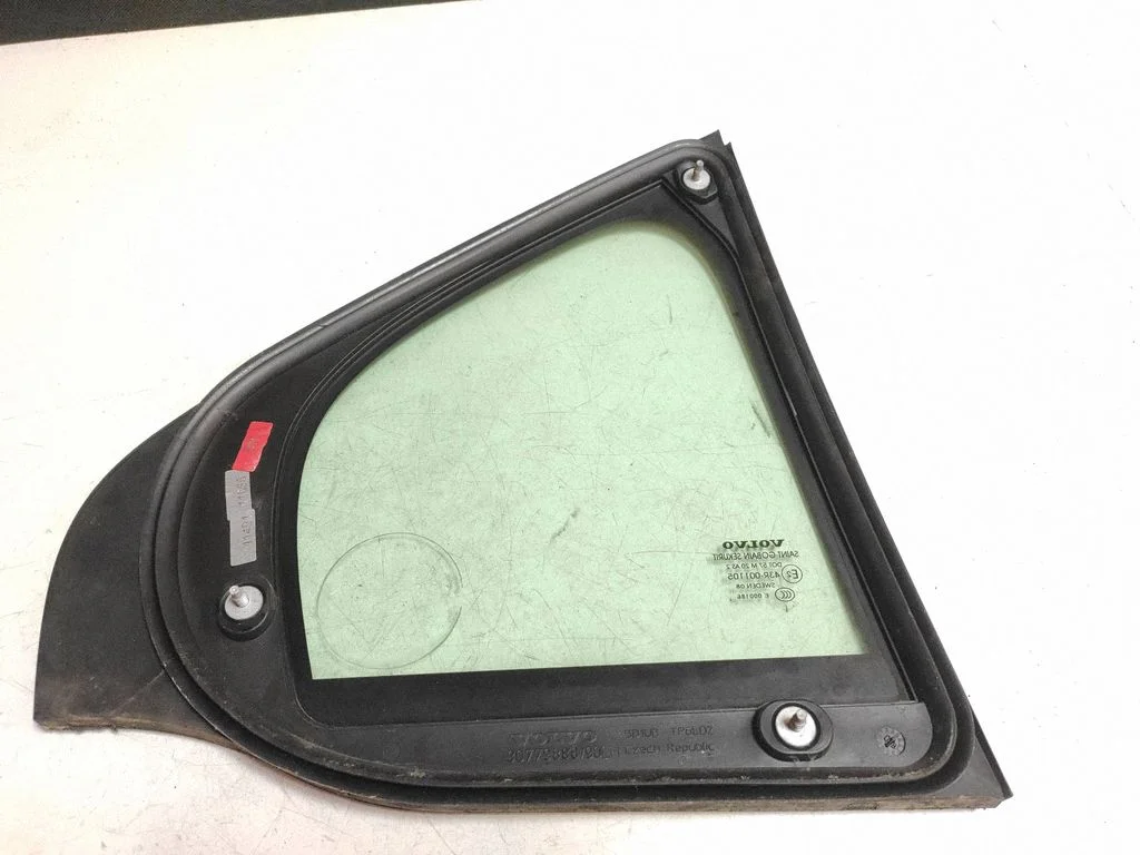 Rear vent window glass – Volvo S80 (2007-2013)
