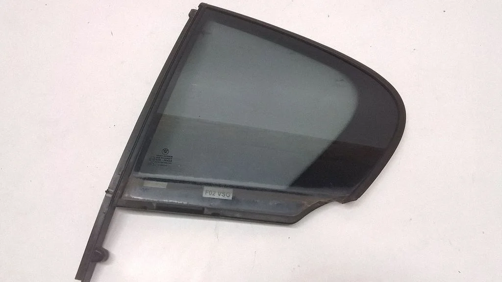 Rear vent window glass – BMW 7 Series F01 F02 F03 F04 (2008-2016)