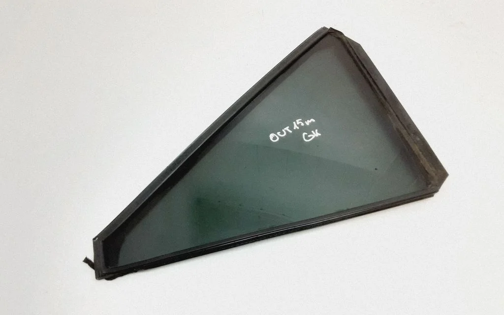 Rear vent window glass – Subaru Outback (BS) (2015-2019)