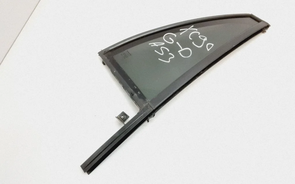 Rear vent window glass – Volvo XC90 (2003-2006)