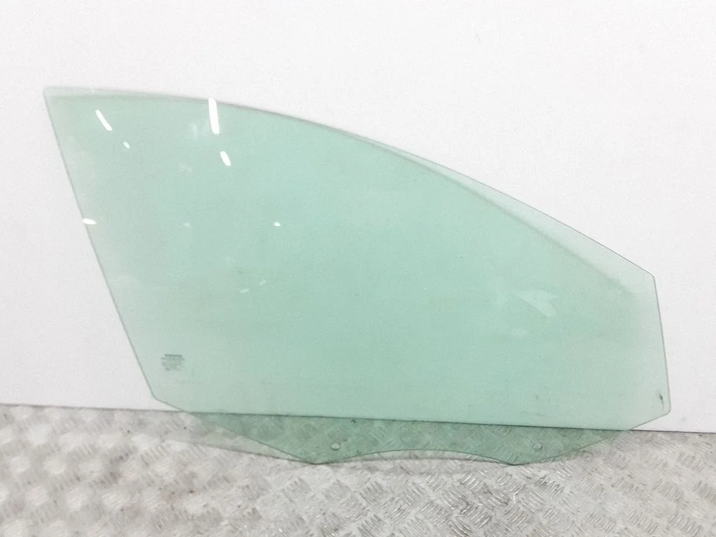 Front door window glass four-door – Volvo XC60 (2009-2013)