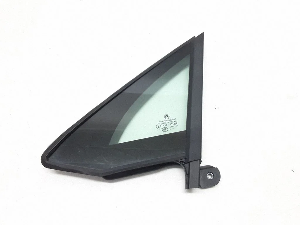 Front door vent window glass four-door – Volkswagen Passat CC (2008-2016)