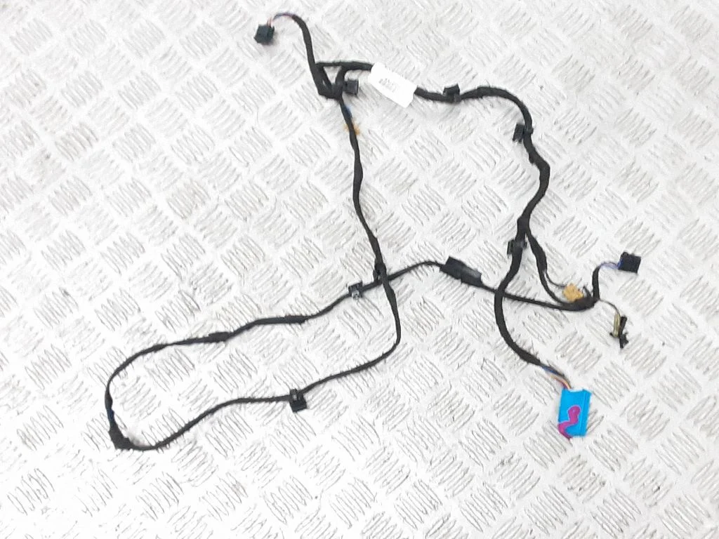 Front door wiring loom 8U0971035L