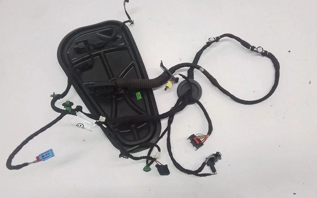 Esiukse juhtmestik 3CN971121BF