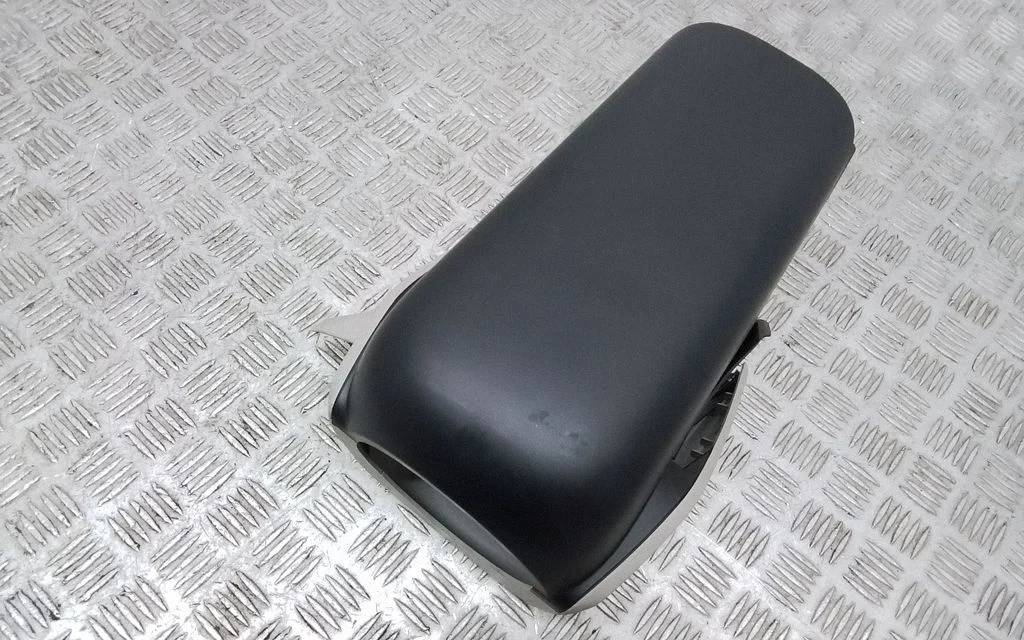 Steering wheel column trim – BMW i3 (2013-)