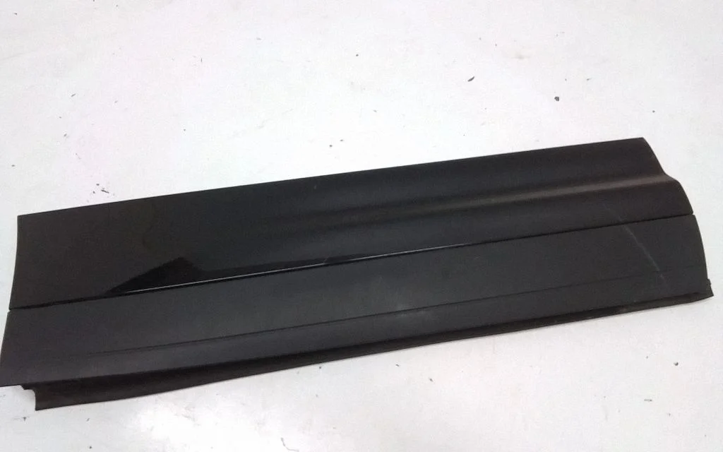 Tagaukse liist (mold) 7P5837788G