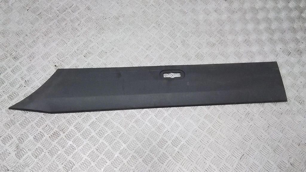 Listwa drzwi tylnych A9066901762