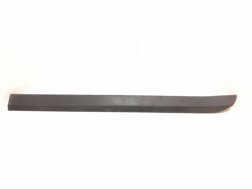 Rear door trim (molding) 30698453