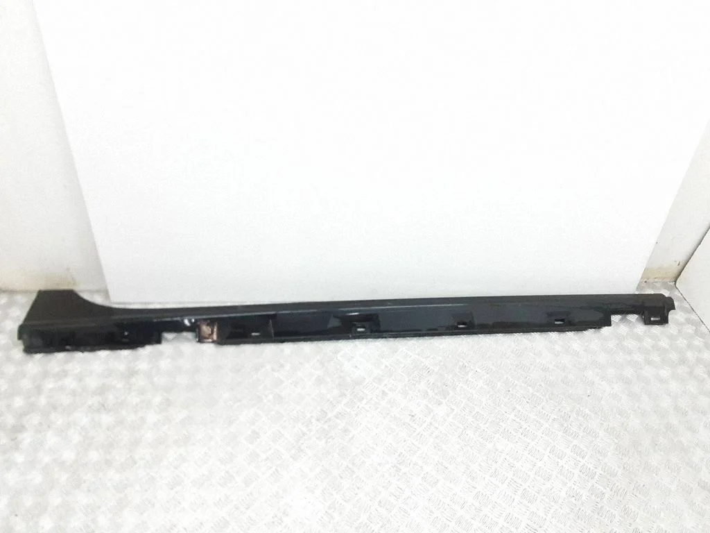 Sill 4G8853856F