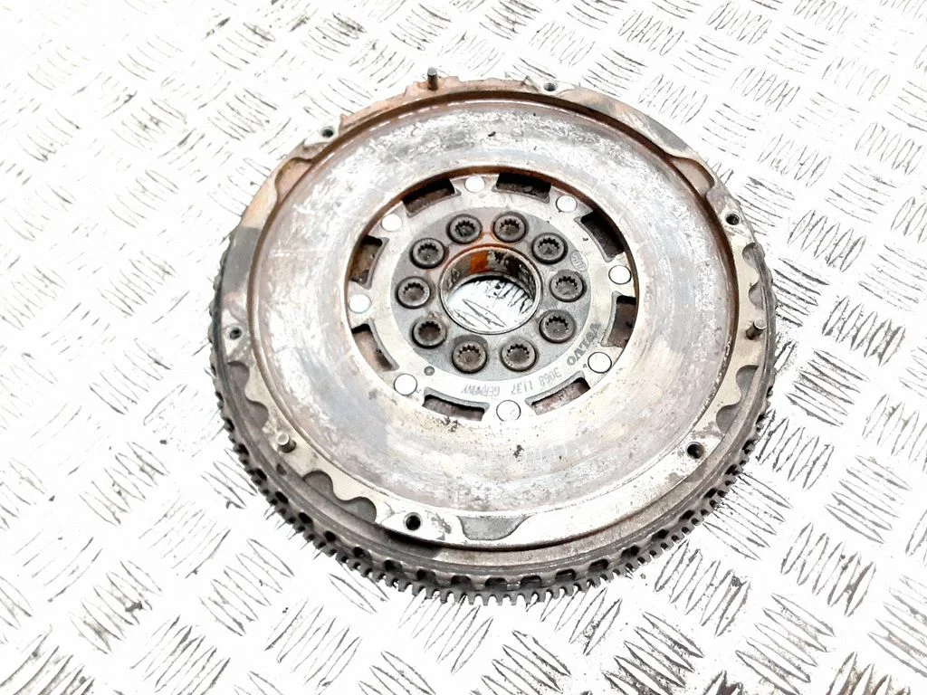 Dual mass flywheel – Volvo XC90 (2003-2006)