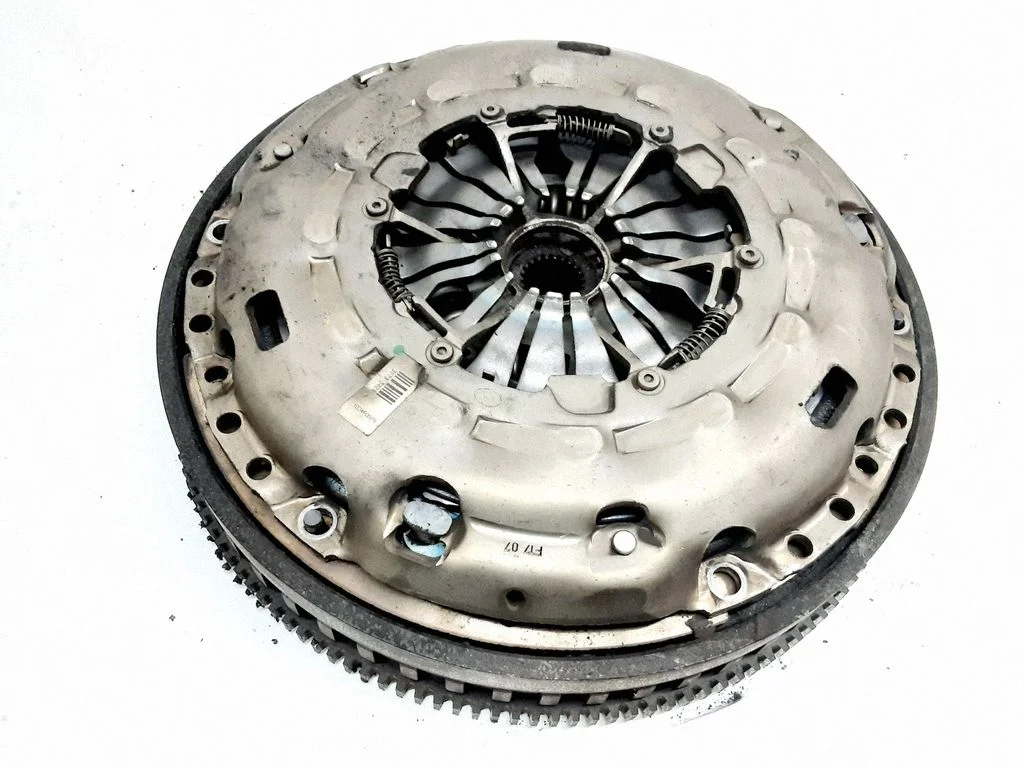 Dual mass flywheel – Volvo XC60 (2009-2013)