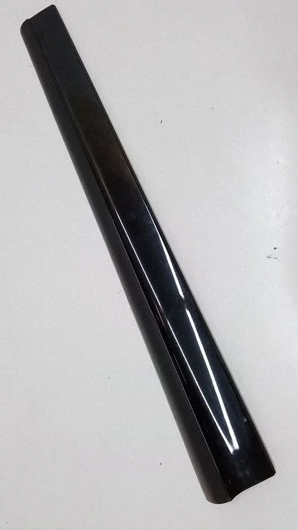 Front door trim (molding) 8R0853959B