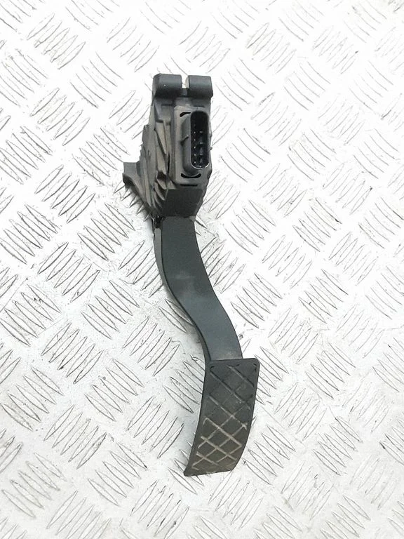 Accelerator throttle pedal – Volkswagen e-Golf (2014-)
