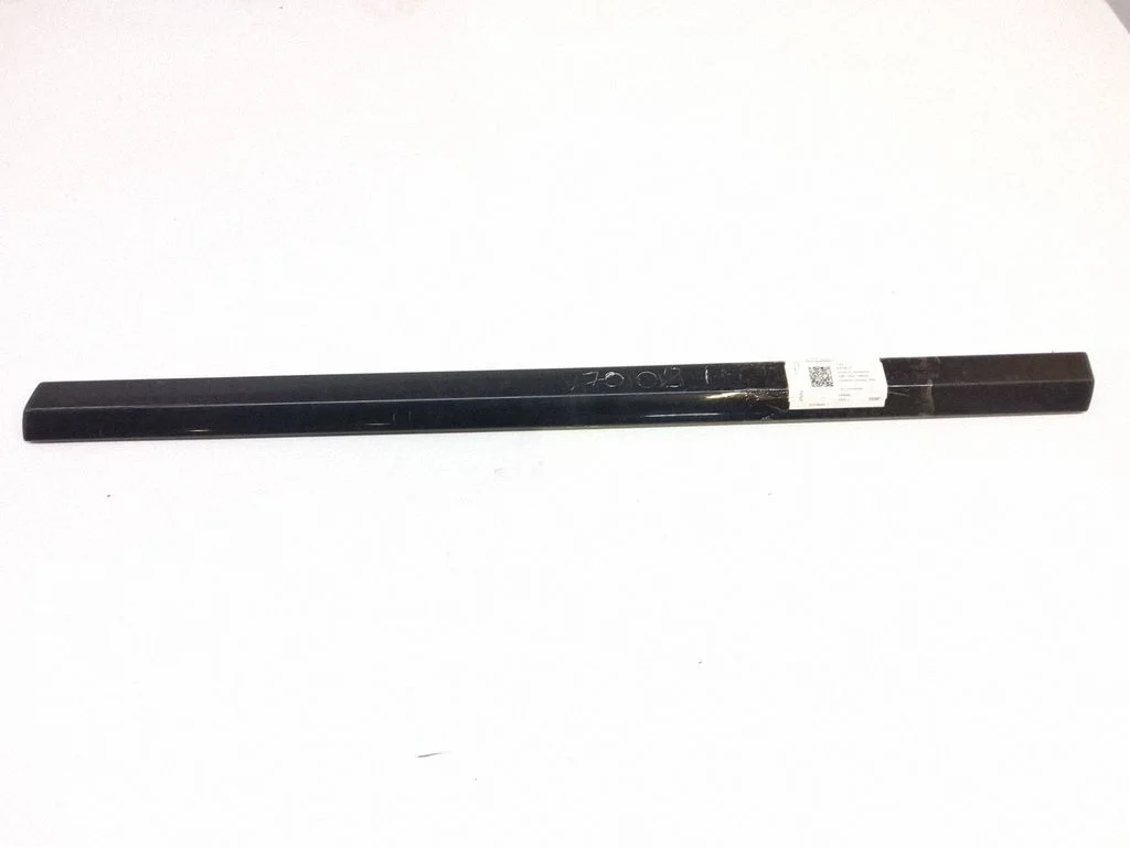 Listwa drzwi przednich 30791066