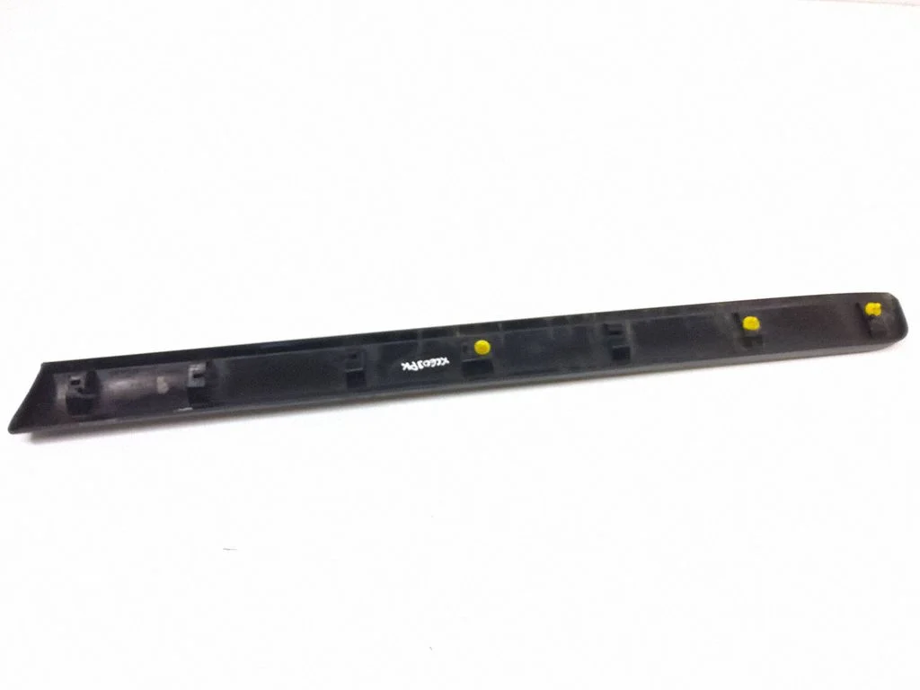 Front door trim (molding) 31294845