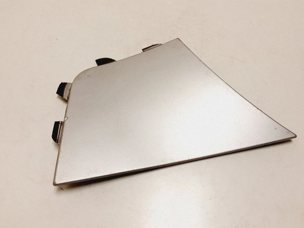 Rear bumper corner part panel trim – Volvo XC90 (2003-2006)