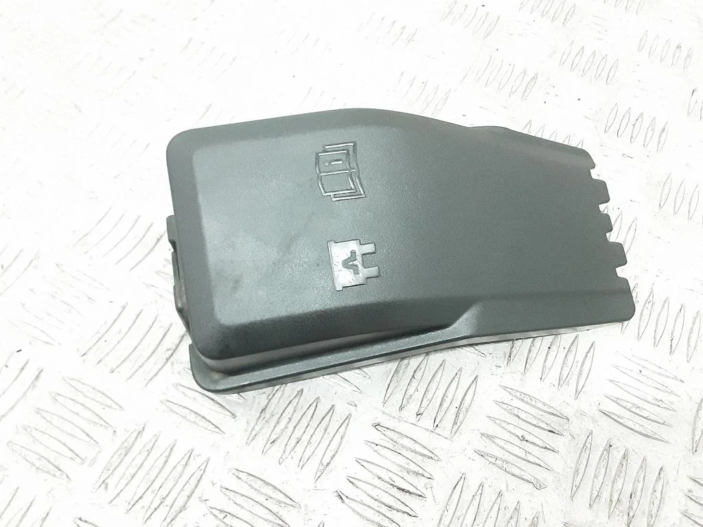 Fuse box cover 31337340