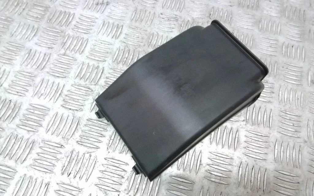 Fuse box cover 31398057