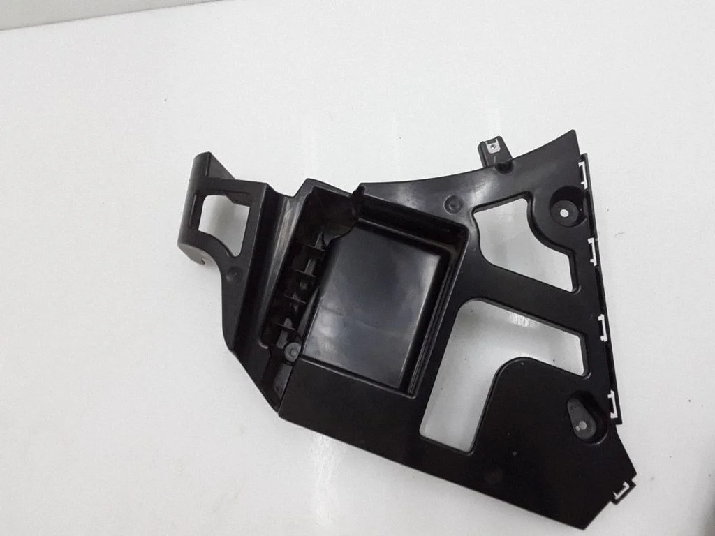 Bumper support mounting bracket corner – BMW X5 F15 (2013-2017)