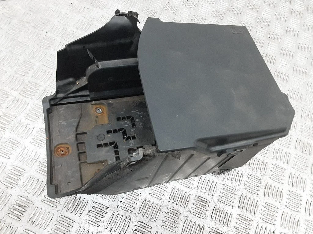 Aku kast – Volvo XC60 (2009-2013)