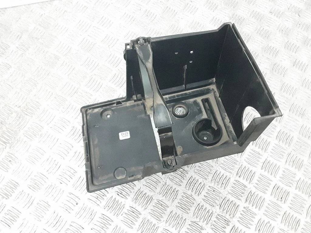Aku kast – Volvo V50 (2008-2012)