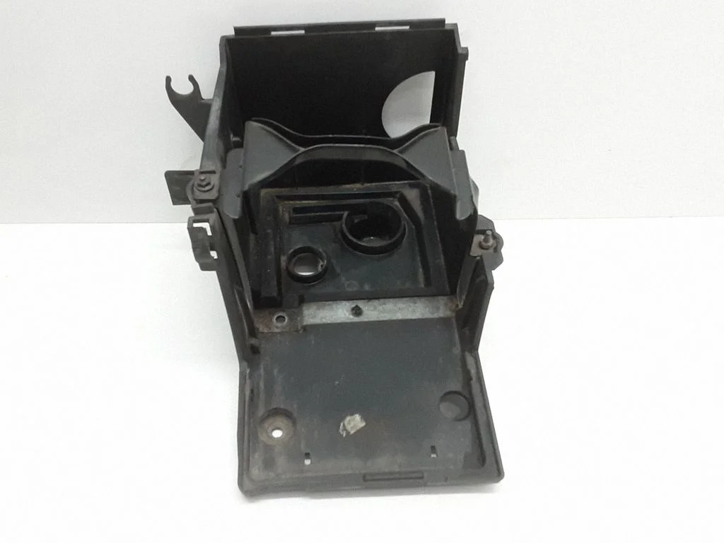 Aku kast – Volvo S40 (2004-2007)