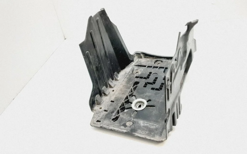 Battery tray – Volvo V70 (2008-2013)