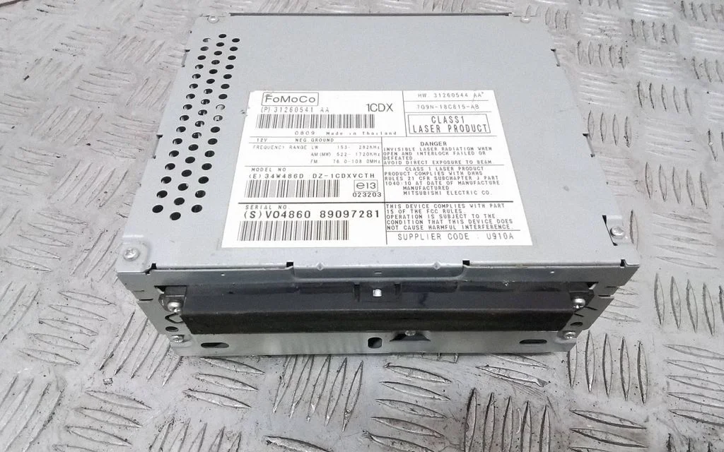 Radio, odtwarzacz CD/DVD, nawigacja 31260544