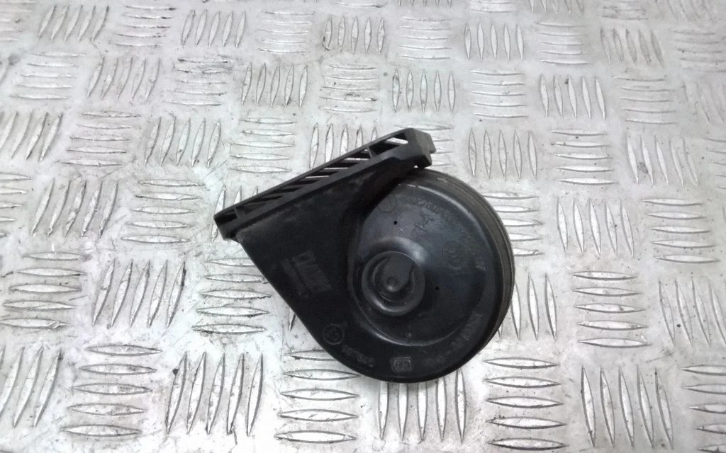 Horn signal A046522