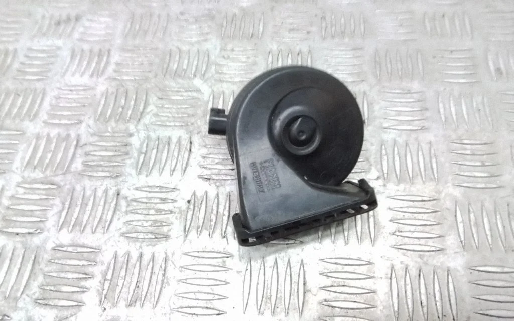 Horn signal A046522