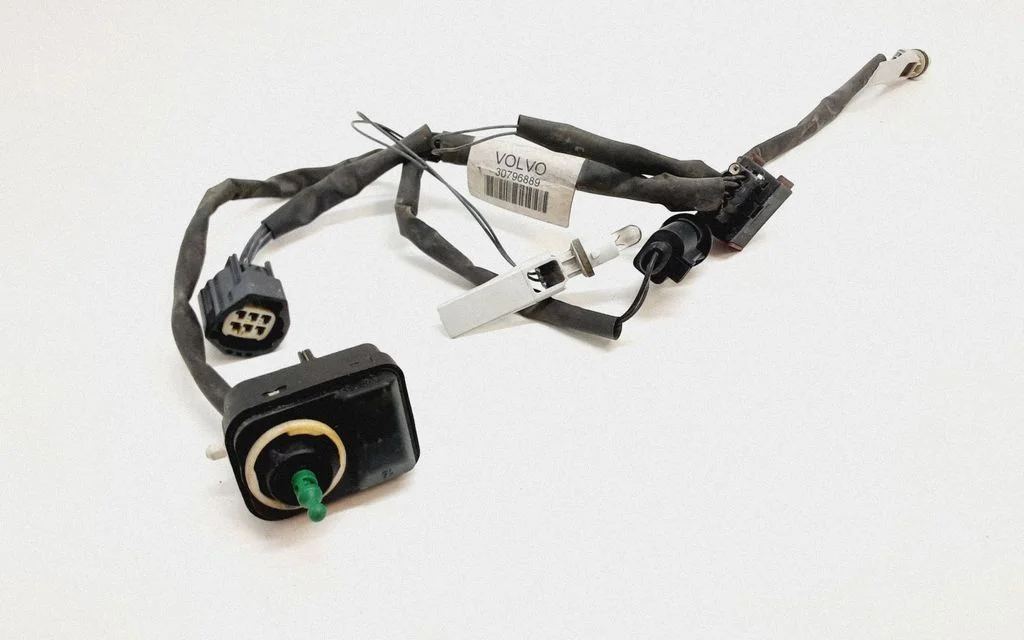 Esitule(de) juhtmestik – Volvo XC90 (2007-2014)