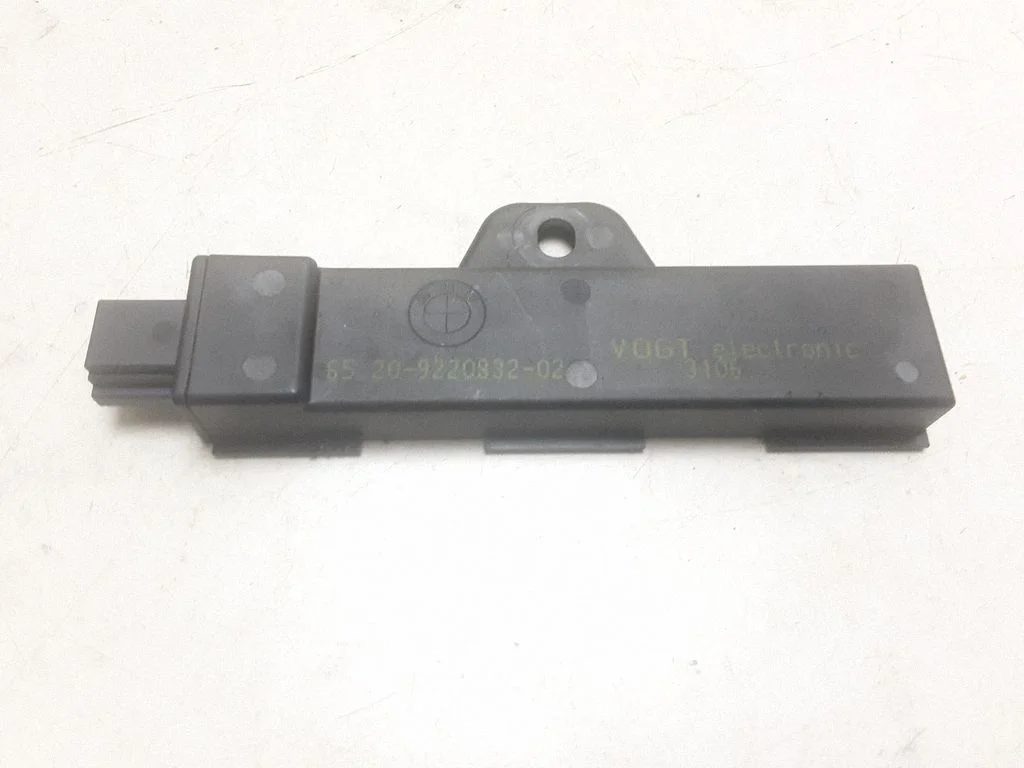 Interior comfort aerial antenna – BMW 7 Series F01 F02 F03 F04 (2008-2016)