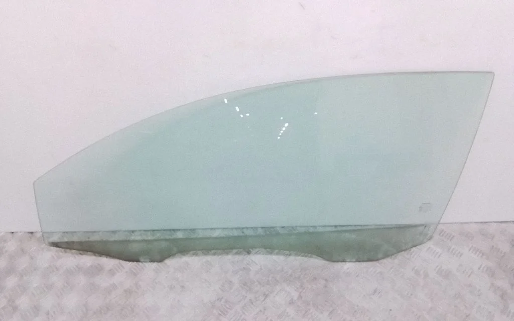 Front door window/glass (coupe) – Volvo C30 (2007-2010)