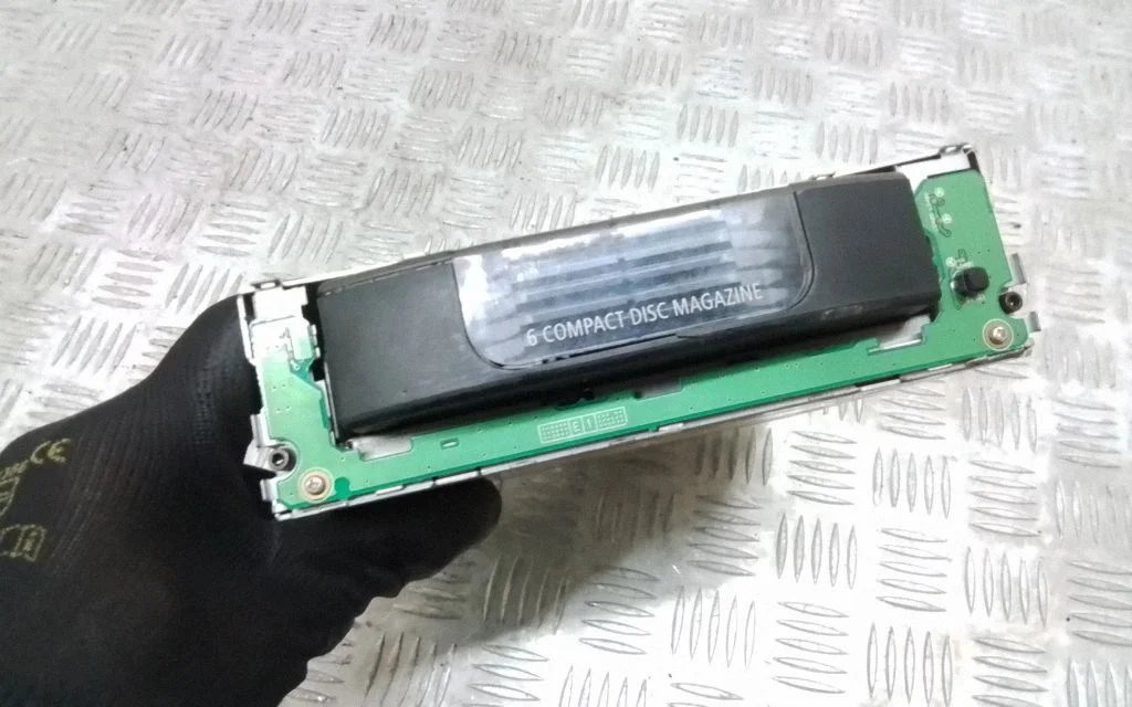 CD/DVD changer – BMW 5 Series E60 E61 (2004-2010)
