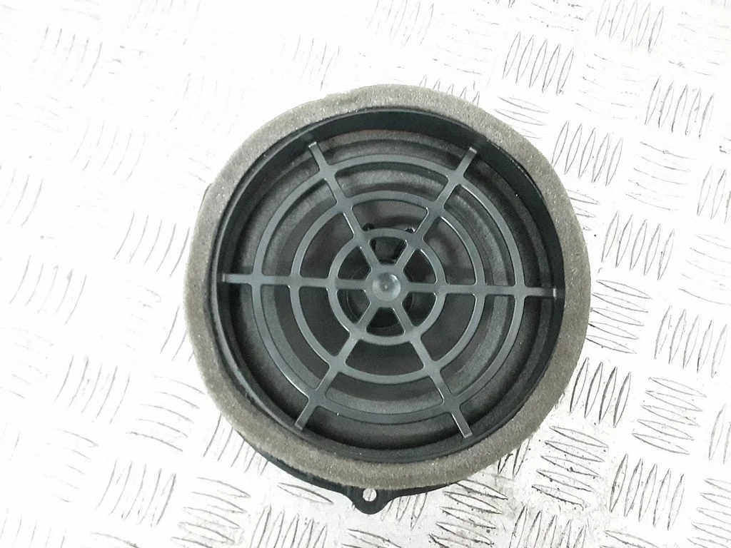Głośnik w drzwiach tylnych 4H0035411A