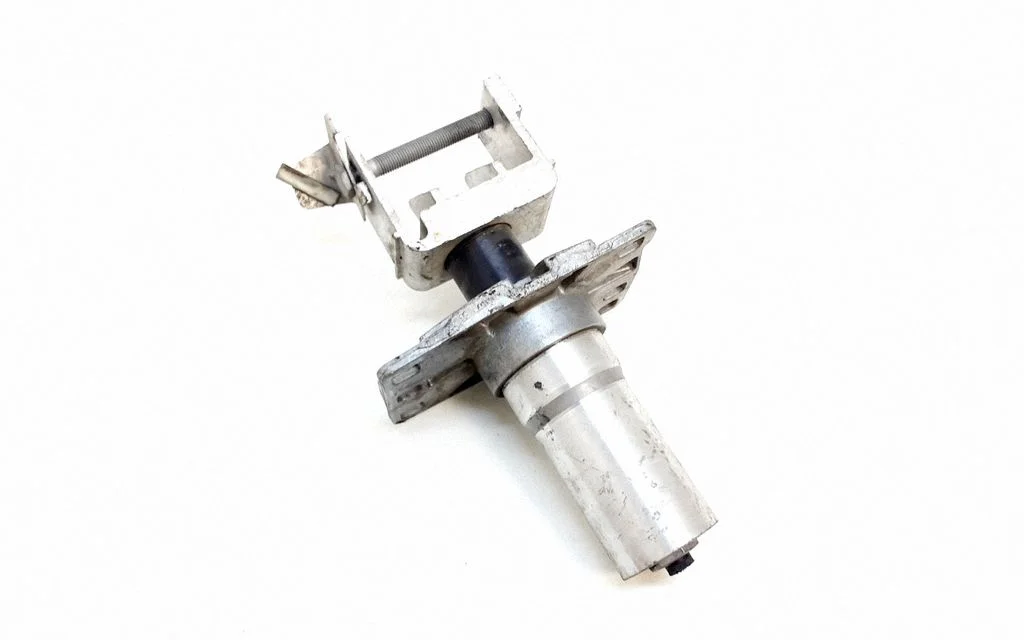 Front bumper shock/impact absorber 4E0807271
