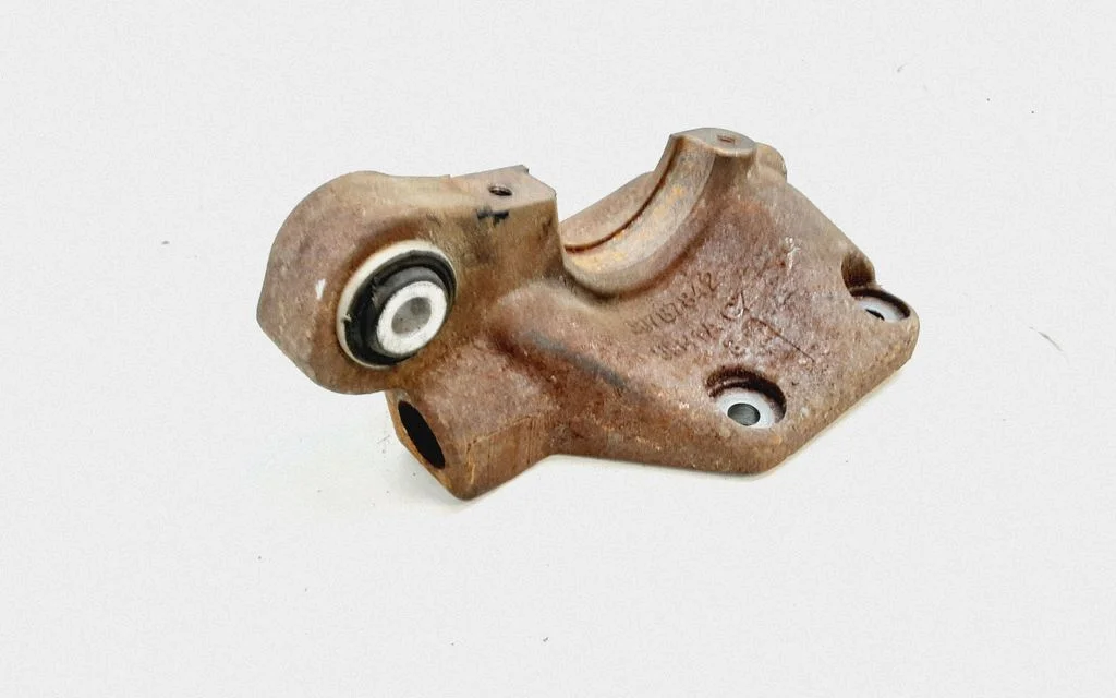 Driveshaft support bearing bracket – Volvo S60 (2011-2013)