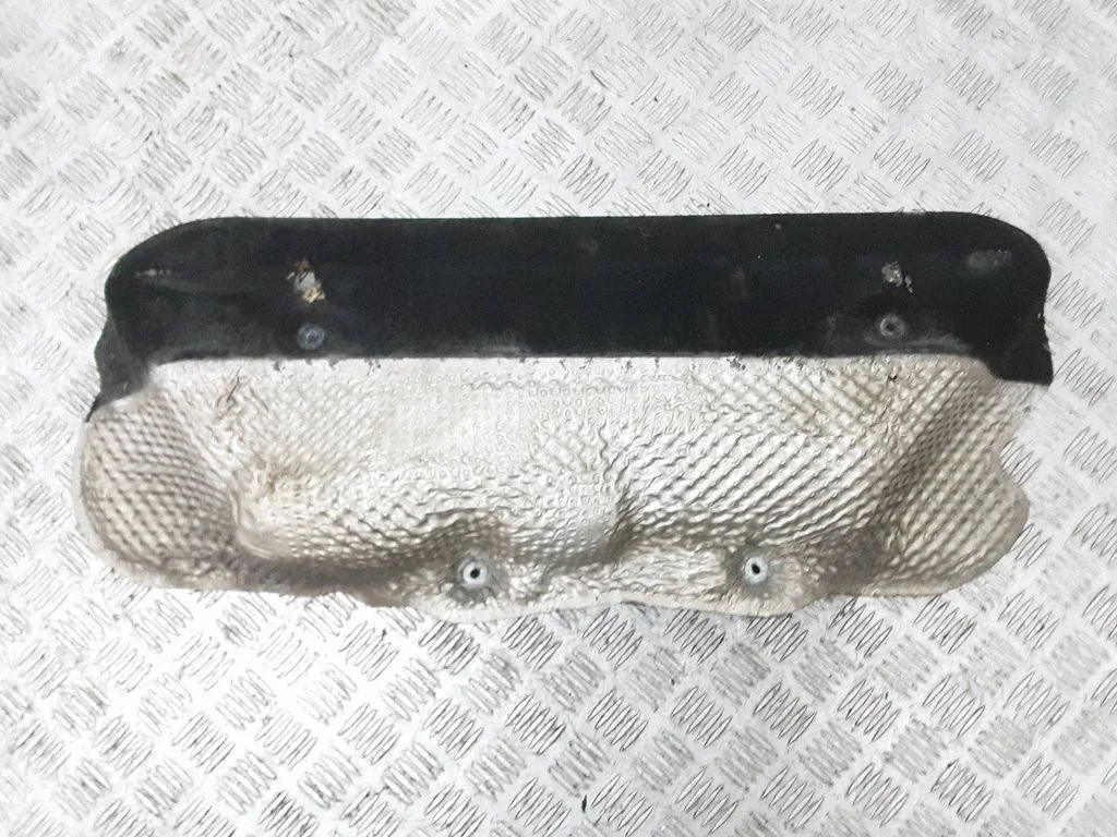 Osłona podwozia pod bagażnikiem – Audi A8 S8 D4 4H (2010-2016)