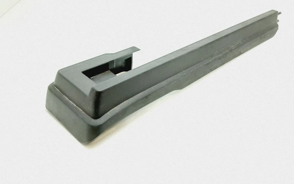 Front driver seat rail trim 30662559