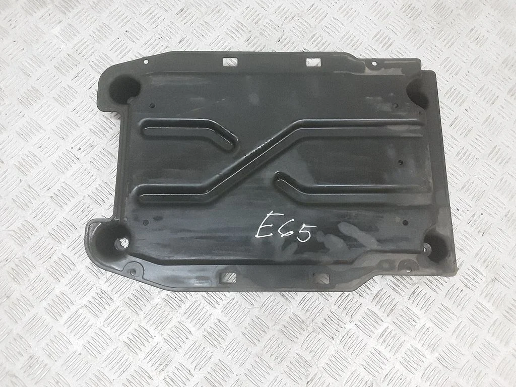 Front underbody cover/under tray 7012791