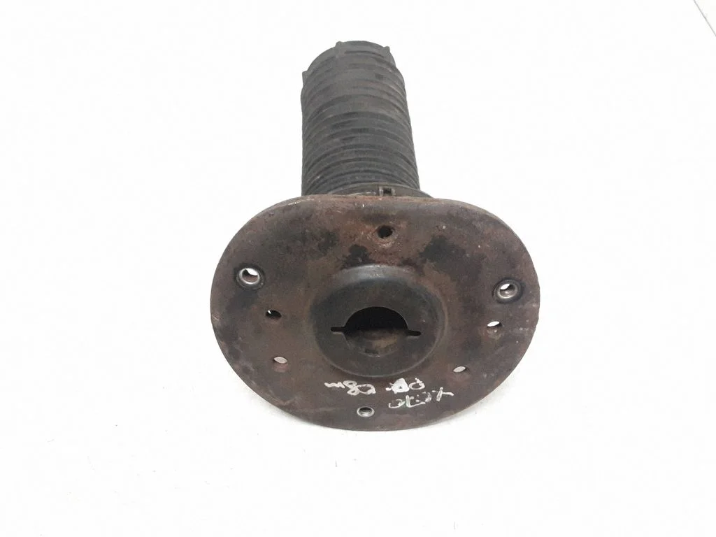 Coil spring mount – Volvo XC70 (2008-2013)