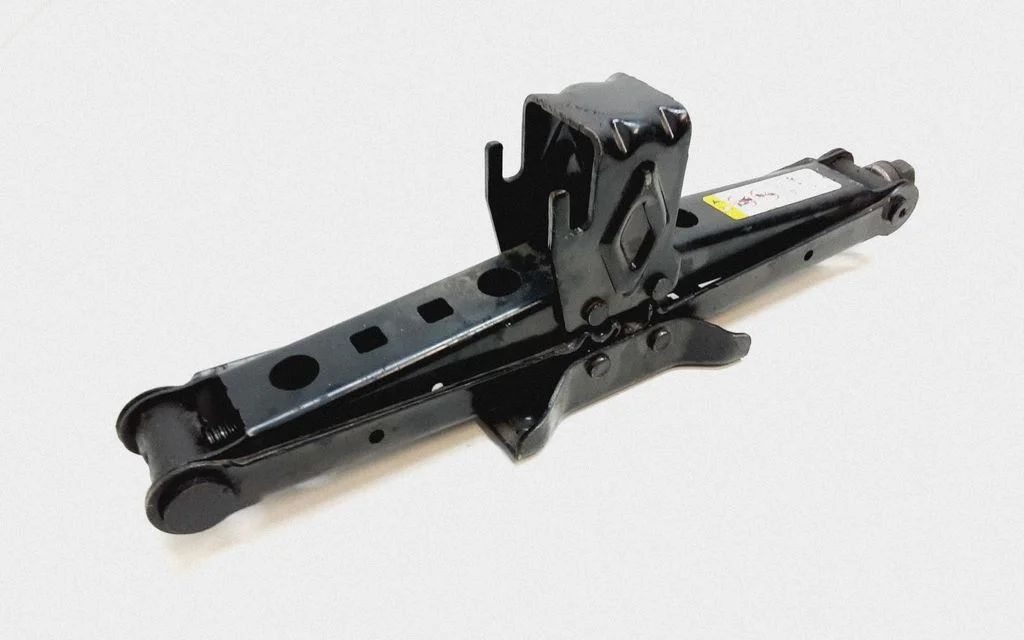 Lift Jack – Chrysler Town & Country V (2008-2016)