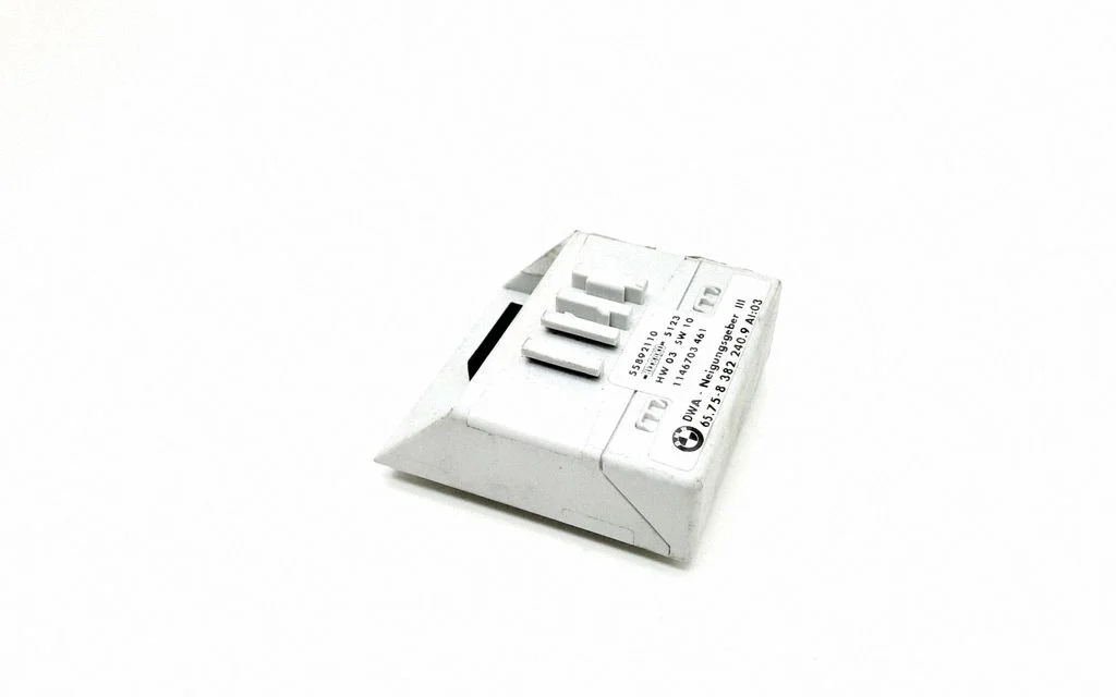 Yaw turn rate sensor – BMW X5 E53 (1999-2006)
