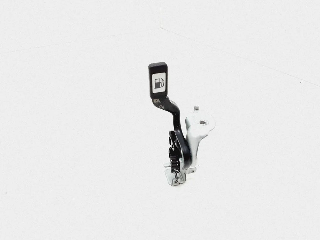 Fuel cap release pull handle – Toyota RAV 4 (XA40) (2012-2018)