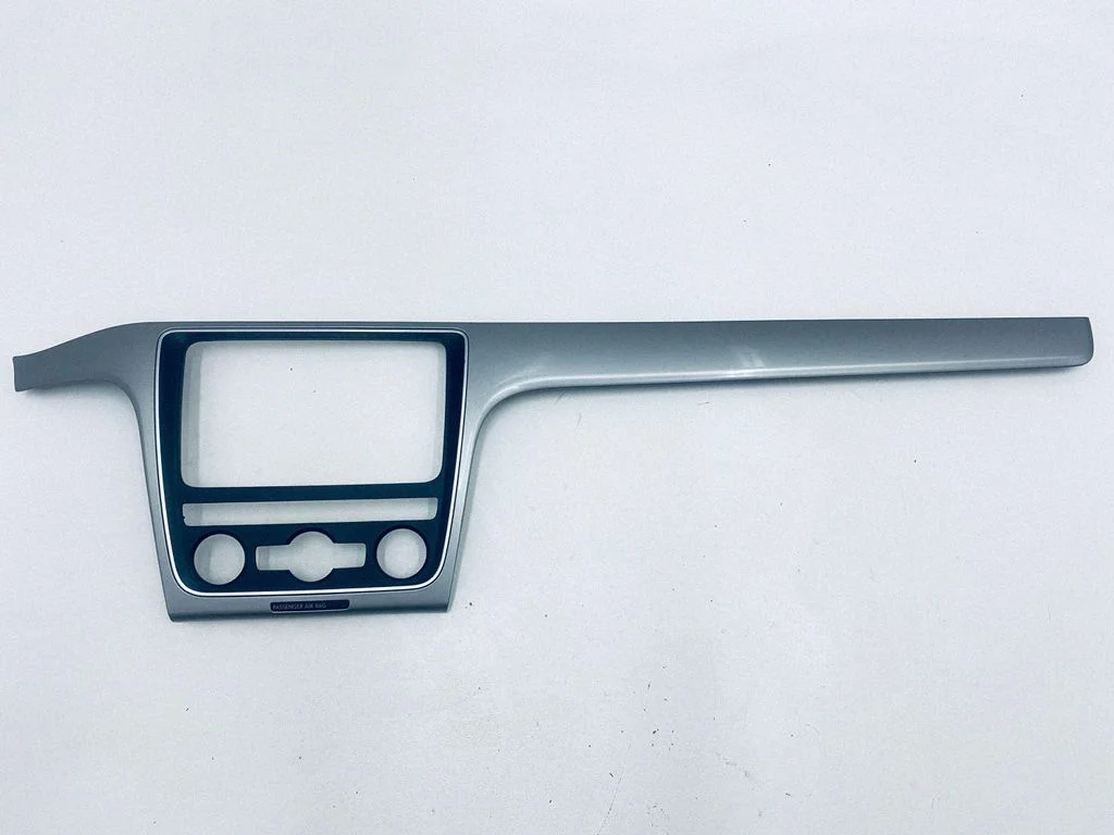 Radio/GPS head unit trim – Volkswagen Passat CC (2008-2016)