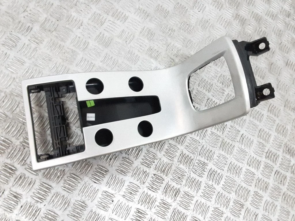 Climate control/heater control trim – Volvo V50 (2008-2012)