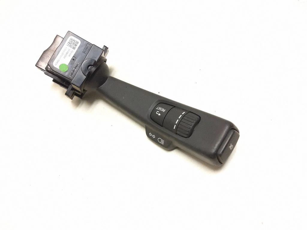 Suunatulede/tulede hoob – Volvo S60 (2014-2018)